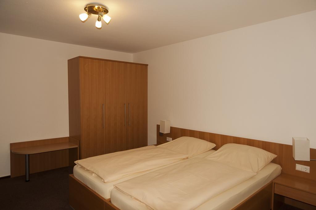 Hotel Haus Deutsch Krone Бад-Эссен Номер фото